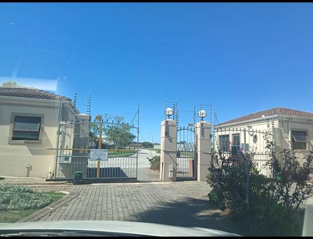 3 BEDROOM TOWNHOUSE FOR SALE IN MORNINGSIDE